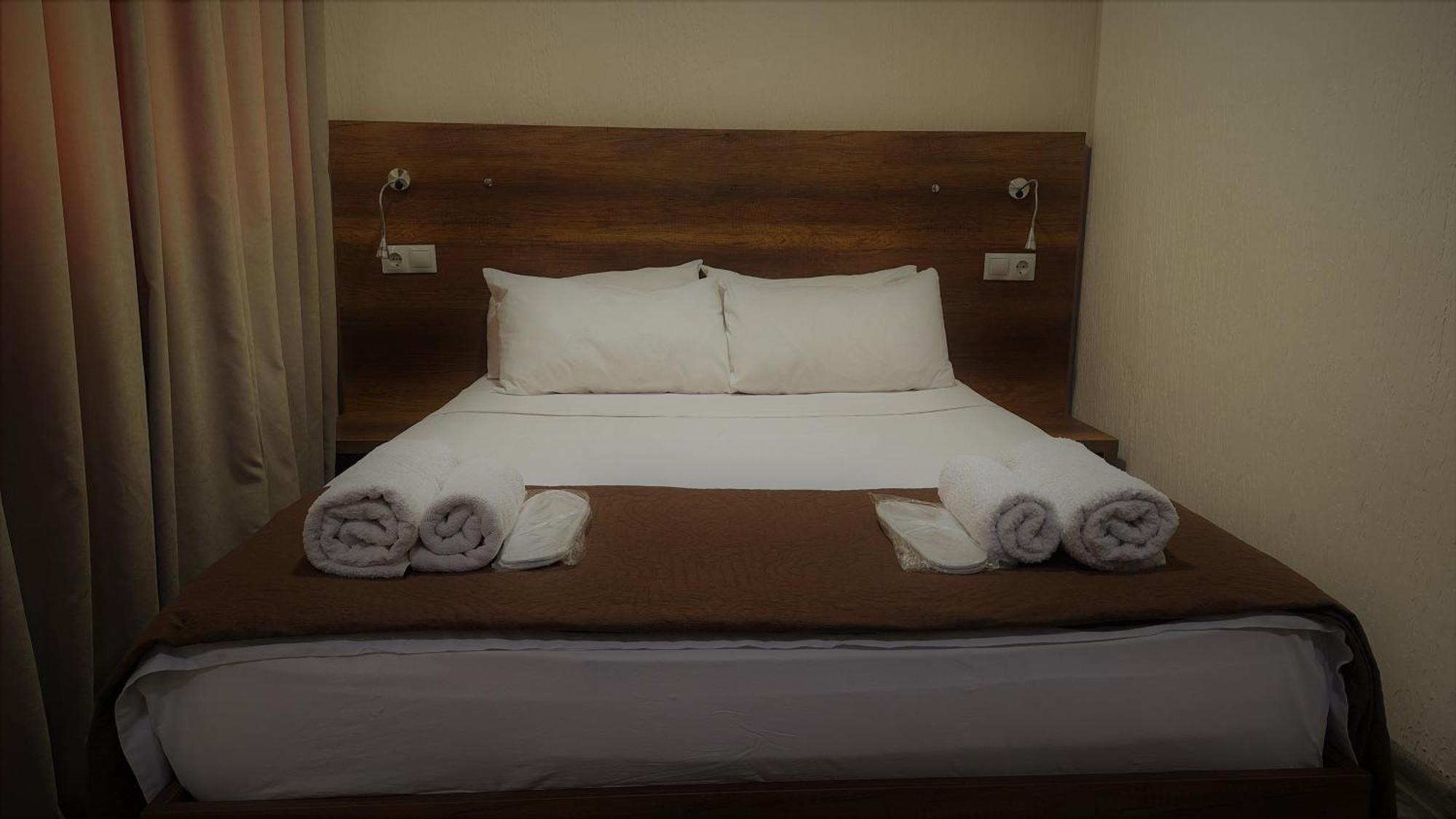 Hotel Georgian Кутаиси Екстериор снимка