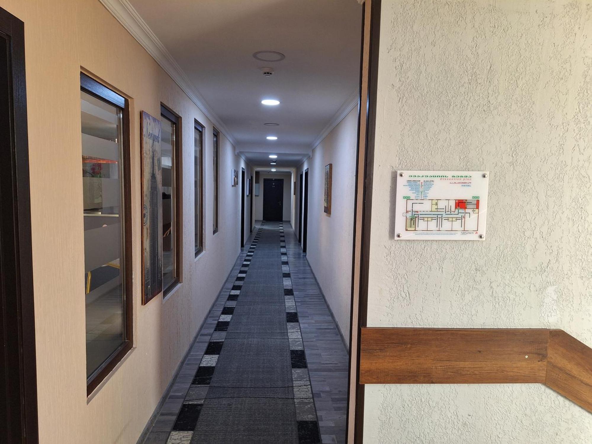 Hotel Georgian Кутаиси Екстериор снимка